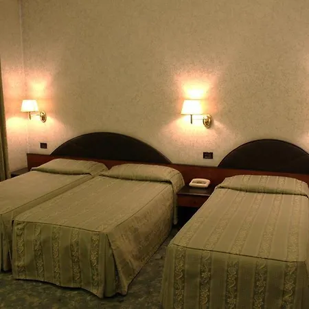 Отель Spice Милан